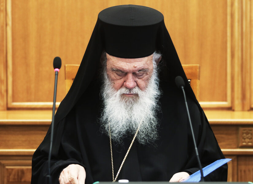 Αντιπαράθεση Μητσοτάκη-Βελόπουλου για την δήλωση του Αρχιεπισκόπου