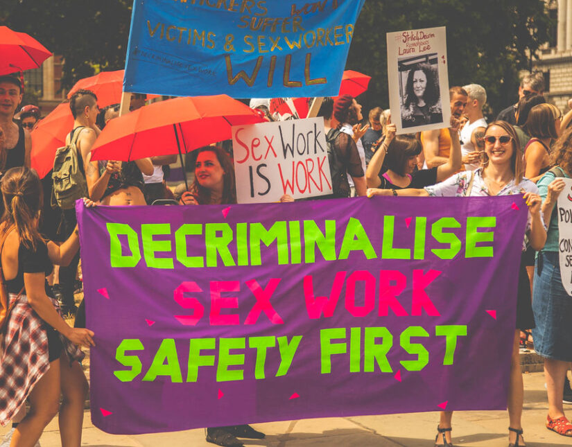 Οι εργάτριες του σεξ στην Ελλάδα ευάλωτες απέναντι στην κακοποίση