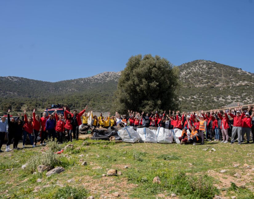 Henkel Consumer Brands κα Dixan για 5η συνεχόμενη χρονιά «καθαρίζουν σε βάθος» το ελληνικό οικοσύστημα