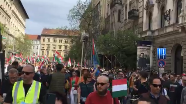 Πρώην  οπαδός του Όρμπαν οργανώνει εναντίον του ογκώδη διαδήλωση στην Ουγγαρία
