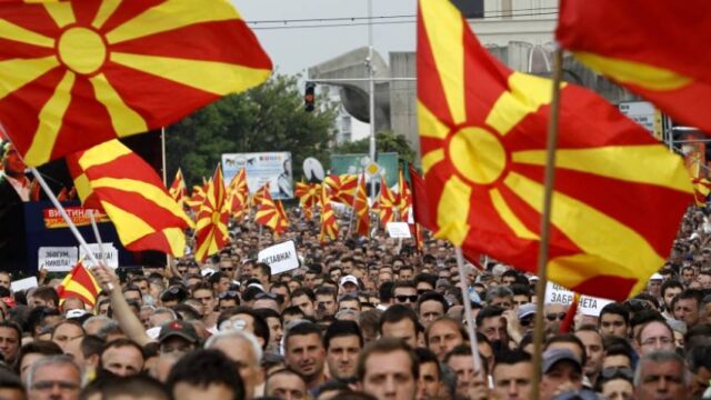 Συγκρουόμενες ατζέντες στις εκλογές στα Σκόπια – Πρέσπες και αλβανικός παράγοντας, Ορφέας Μπέτσης