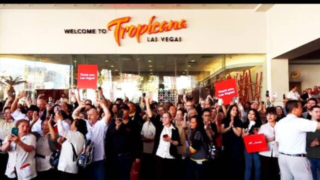 "Tropicana Las Vegas": Τίτλοι τέλους για το εμβληματικό στέκι των celebrities, ΣΤΙΚΑ