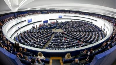 Στο στόχαστρο της Ευρωβουλής η Σερβία