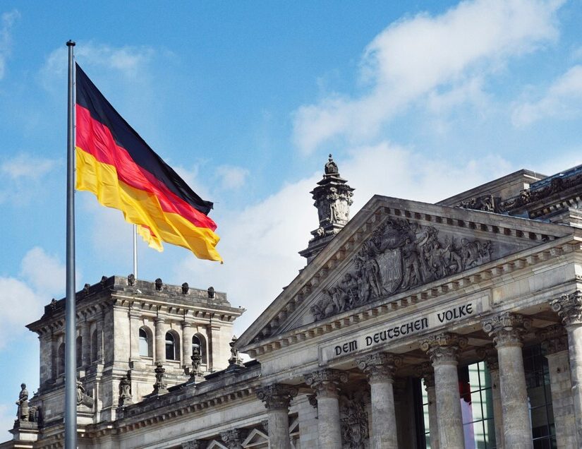 Η Γερμανία κατέβαλε αποζημίωση 27 εκατομμυρίων ευρώ στους επιζώντες του Ολοκαυτώματος που ζουν στο Ισραήλ