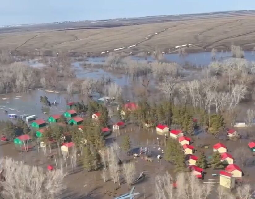 Πλημμύρες στη Ρωσία – Έσπασε φράγμα στα Ουράλια – Εκκενώνονται περιοχές