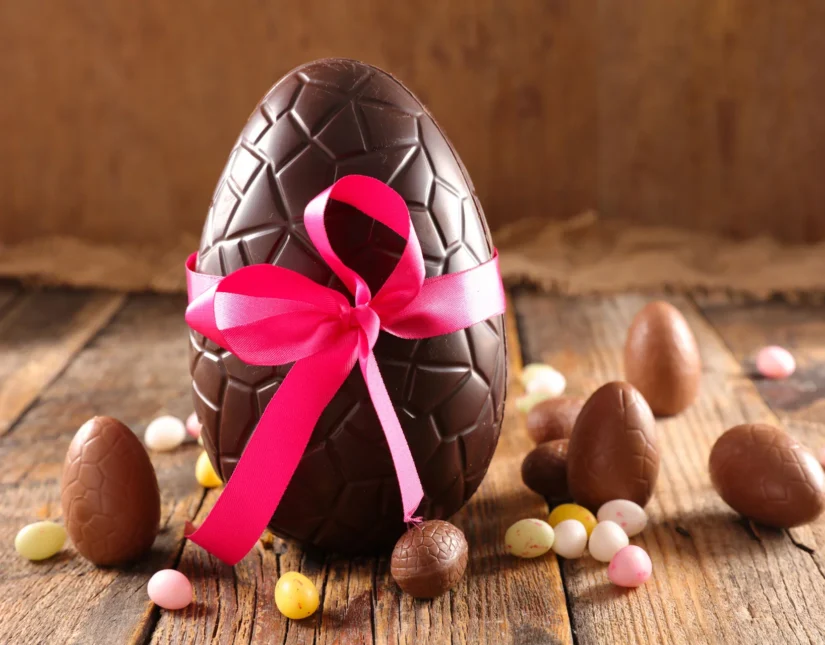 Η γλυκιά ιστορία των σοκολατένιων αυγών, Νικολέτα Γιαννοπούλου