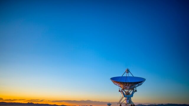 Γεωμαγνητική καταιγίδα: Η Starlink του Ίλον Μασκ προειδοποιεί για προβλήματα στη λειτουργία των δορυφόρων της
