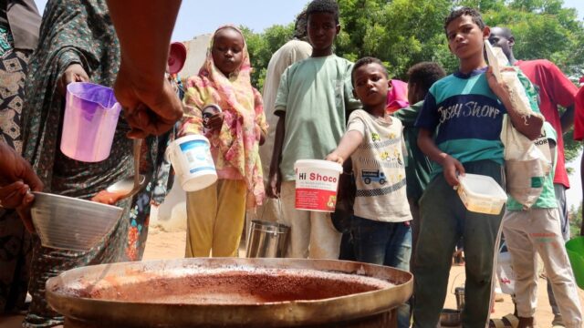 Σουδάν: Κίνδυνος λιμού ιστορικών διαστάσεων λόγω του πολέμου–Επείγουσα ανθρωπιστική βοήθεια των ΗΠΑ
