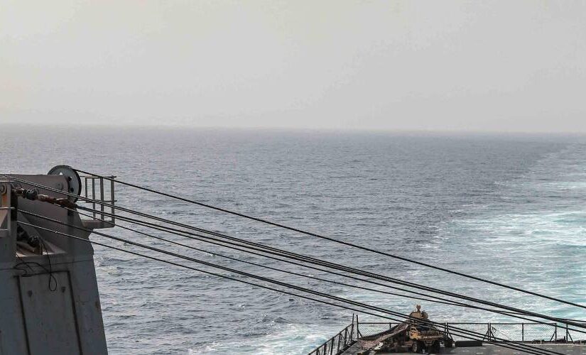 Διπλό χτύπημα των Χούθι στο ελληνόκτητο πλοίο Τutor – Αναφέρθηκε εισροή υδάτων