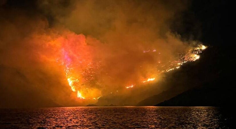 Η εικόνα από την φωτιά στην Κερατέα – Συλλήψεις 13 ναυτικών θαλαμηγού για την πυρκαγιά στην Ύδρα