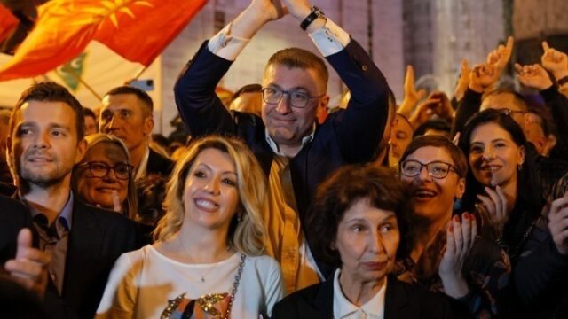 Βόρεια Μακεδονία: Απόψε η κυβέρνηση Μίτσκοσκι λαμβάνει ψήφο εμπιστοσύνης