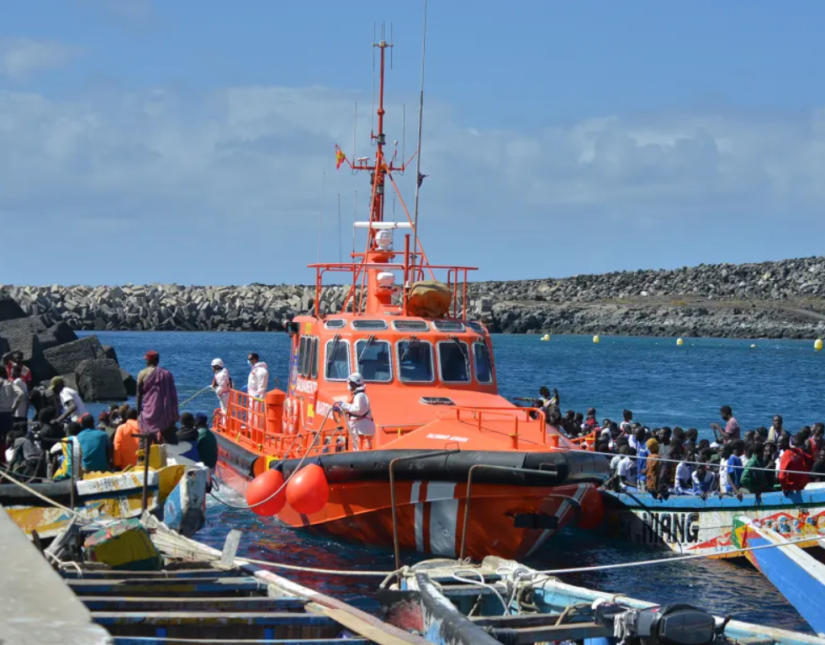 Πέντε μετανάστες νεκροί σε σκάφος που έπλεε ακυβέρνητο ανοιχτά των Καναρίων Νήσων