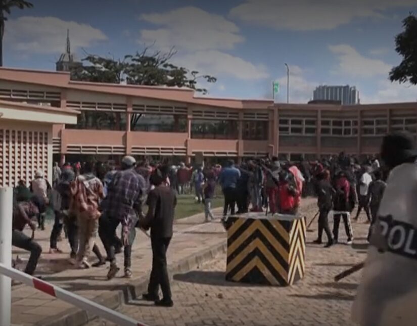 Κένυα: Διαδηλώσεις στην Βουλή–Αναφορές για νεκρούς από πυρά αστυνομικών