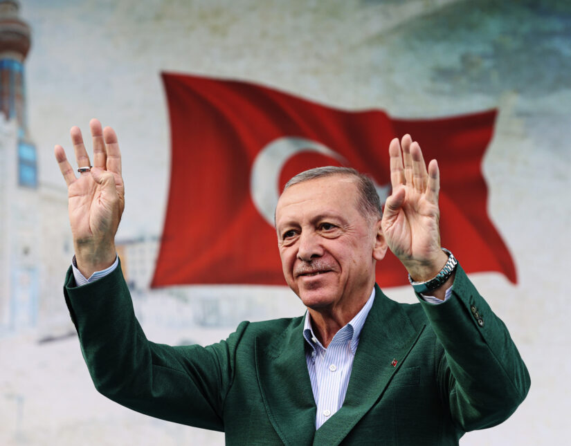 Ερντογάν: Δεν κάνουμε πίσω από την Γαλάζια Πατρίδα – “Αντίσταση στην τυραννία των ΛΟΑΤΚΙ”