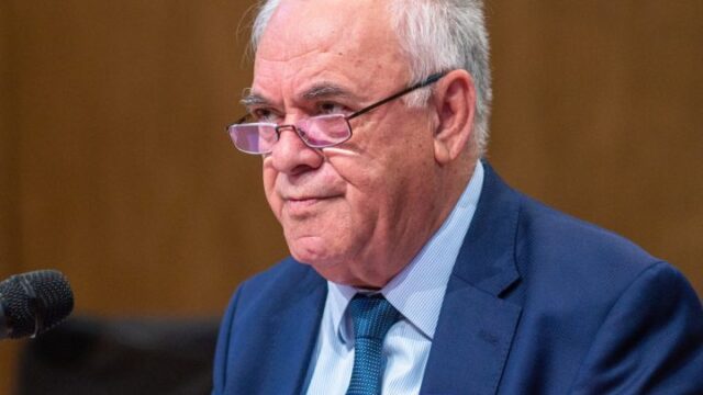 Παραιτήθηκε από το ΣΥΡΙΖΑ ο Γιάννης Δραγασάκης