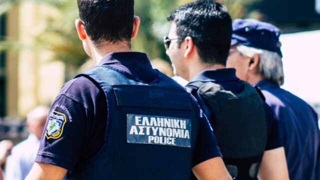 Ελληνική Λύση: “Φύκια για μεταξωτές κορδέλες” η ποινικοποίηση της λέξης “μπάτσος”