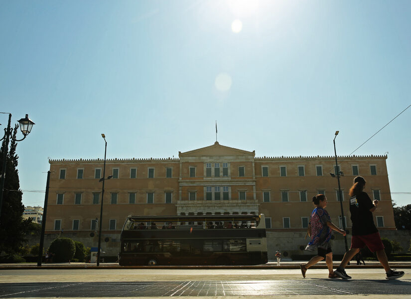  Αν δεν το ξέρατε οι “πλούσιοι” στην Ελλάδα είναι οι μισθωτοί και οι συνταξιούχοι.