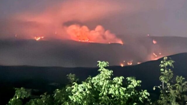 Μήνυση καταθέτουν για την φωτιά που καίει 26 μέρες στο όρος Όρβηλος χωρίς κανένα εναέριο μέσο