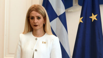 Αννίτα Δημητρίου: Πρόεδρος της Βουλής και των εντυπώσεων! Κώστας Βενιζέλος