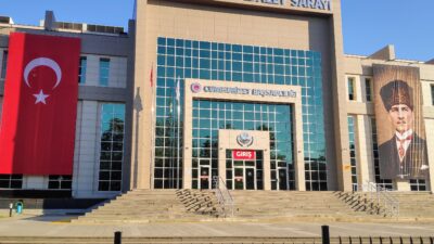 Κατασχέθηκαν Haberturk και Show TV στην Κωνσταντινούπολη – Έρευνα για απάτη και ξέπλυμα χρημάτων στην Can Holding