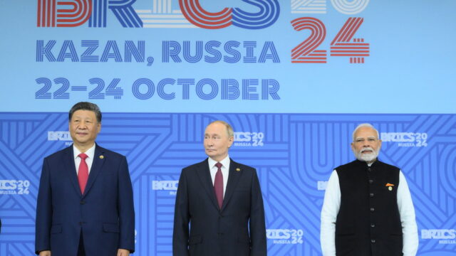 BRICS:  Την στενότερη συνεργασία Κίνας και Ινδίας ανακοίνωσαν Σι και Μόντι