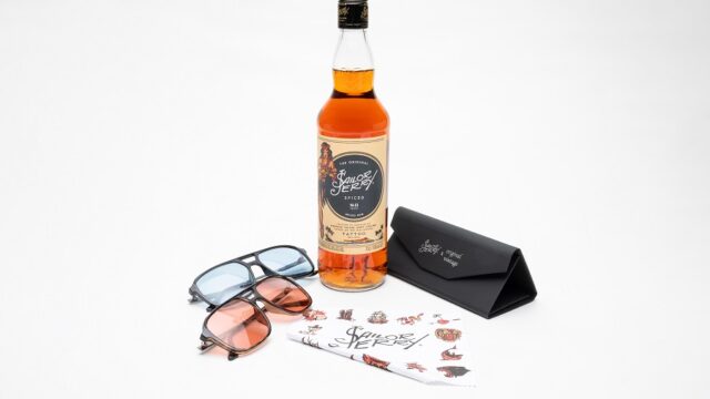 To Sailor Jerry Spiced Rum υπογράφει την νέα capsule collection της σειράς γυαλιών Original Vintage