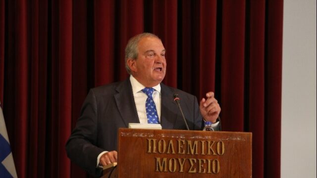 Καραμανλής: Εκ του πονηρού η ανακρίβεια ότι ο Καραμανλής δεχόταν να συζητήσει ζητήματα που θέτει η Τουρκία