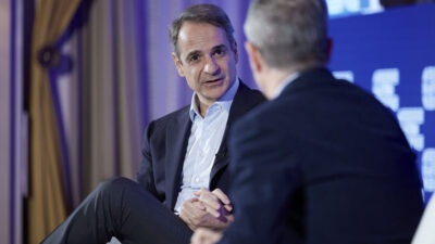 Μπορεί να λειτουργήσει η πρόταση Μητσοτάκη για το ασυμβίβαστο;