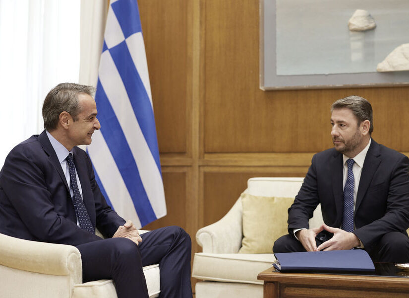 Ψυχρό το ΠΑΣΟΚ στο ενδεχόμενο συνάντησης Μητσοτάκη-Ανδρουλάκη