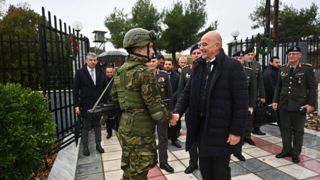 Χριστούγεννα στον Έβρο για το Νίκο Δένδια