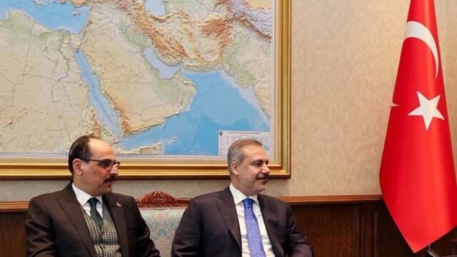 Στη Δαμασκό ο επικεφαλής των τουρκικών μυστικών υπηρεσιών – Ο Φιντάν διαψεύδει τη Συρία ότι βρίσκεται κι εκείνος στη Δαμασκό