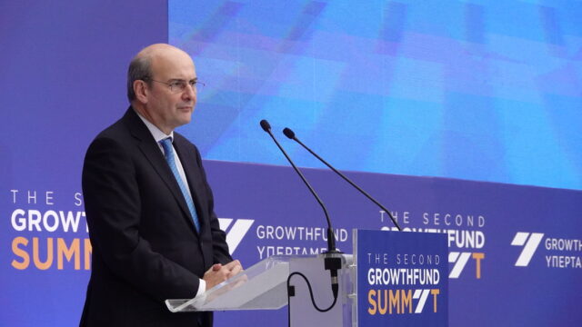 Κωστής Χατζηδάκης στο 2nd Growthfund Summit: Εγκρίθηκε η παραχώρηση του αεροδρομίου Καλαμάτας – Πέντε κρίσιμες αλλαγές στο Υπερταμείο