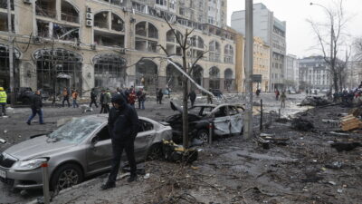 Ουκρανία: Δύο νεκροί και τραυματίες από ρωσικά πλήγματα στo Ντνίπρο