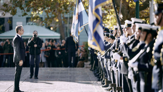 Ο Κυριάκος στην Προεδρία - Θα μιμηθεί τον Κωνσταντίνο Καραμανλή; , Χατζηαγγελίδης Ιπποκράτης