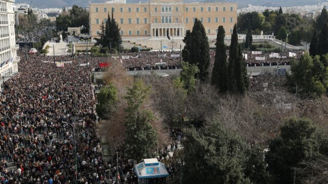 Πρόθεση ψήφου σε νέα Δημοσκόπηση – Τα Τέμπη πιέζουν τη κυβέρνηση, Σύνταξη