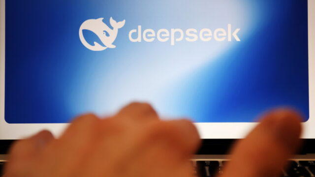 Η βόμβα της DeepSeek στα ολιγαρχικά θεμέλια της Ψηφιακής και Πράσινης Ατζέντας, Χάρης Τοπαλίδης