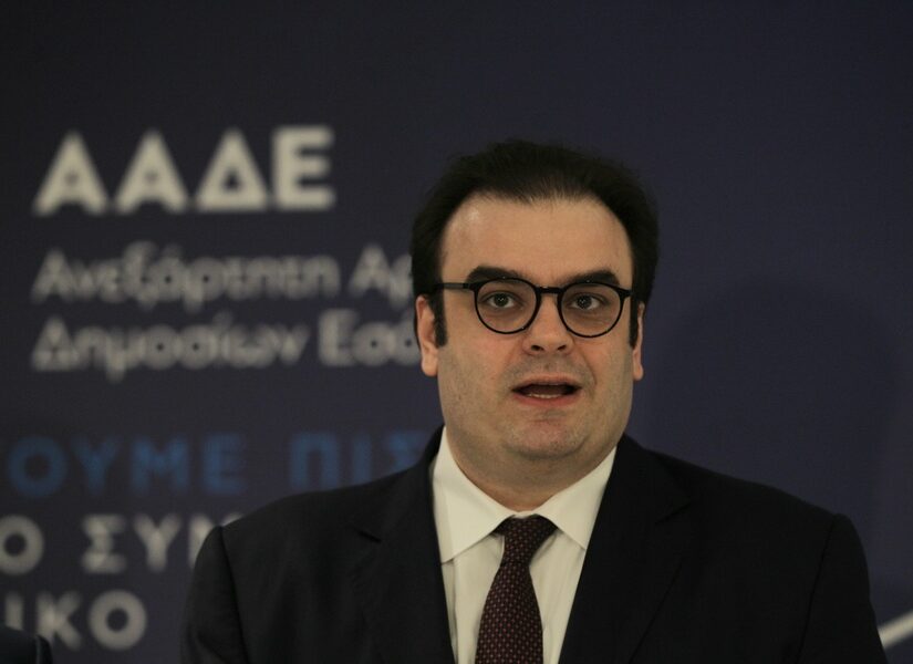 Δεν μας τα λέει καλά ο Πιερρακάκης…