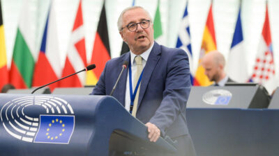 Γ. Μανιάτης προς Κομισιόν: «Πώς αξιολογείτε την υπονόμευση Έρευνας και Αριστείας από την “Κυβέρνηση των Αρίστων”;»