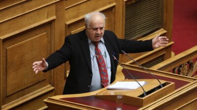 Παρασκευαϊδης-ΠΑΣΟΚ: Έκτρωμα το νομοσχέδιο Δένδια