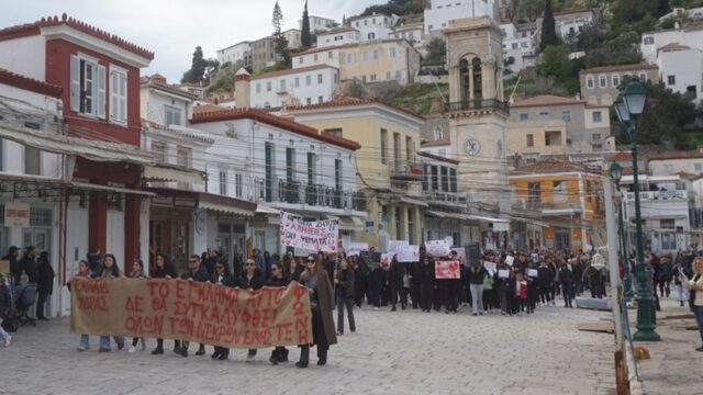 Το αίτημα για Δικαιοσύνη έφτασε στην Ύδρα, Κώστας Κόλμερ