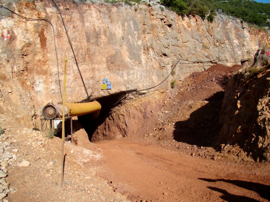 Πέτρος Τζεφέρης. Μέλφος