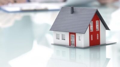 ΣΥΡΙΖΑ: Πάλι στον κόσμο του ο Μησοτάκης για όλα – Κατά 89% έχουν αυξηθεί τα ενοίκια