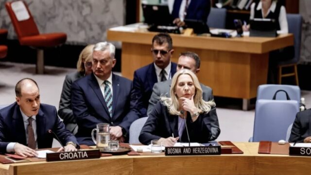 Οι Σερβοβόσνιοι καταγγέλλουν δικτατορία στην Βοσνία-Ερζεγοβίνη