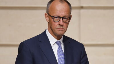 "Μήπως κύριε Μερτς μας κοροϊδεύετε για τις ρωσικές απειλές;"