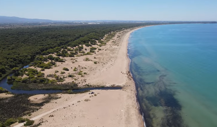 Αντιδράσεις για την παραχώρηση σε ιδιώτες 35 στρεμμάτων από την παραλία της Καλογριάς