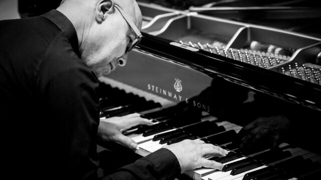 Ο βραβευμένος με GRAMMY πιανίστας της Jazz, John Beasley, για πρώτη φορά στην Ελλάδα στο THEATRE OF THE NO