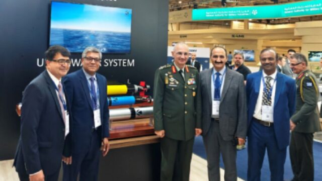 Η Kalyani Strategic Systems παρουσιάζει προηγμένα συστήματα πυροβολικού και ναυτικής άμυνας στη DEFEA 2025