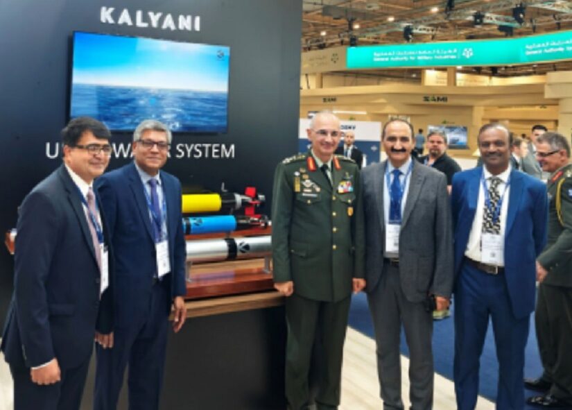 Η Kalyani Strategic Systems παρουσιάζει προηγμένα συστήματα πυροβολικού και ναυτικής άμυνας στη DEFEA 2025