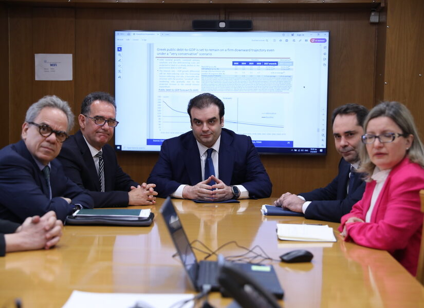 Τα κρατικά "φέσια" στηρίζουν το εικονικό πλεόνασμα, Δημήτρης Στεργίου