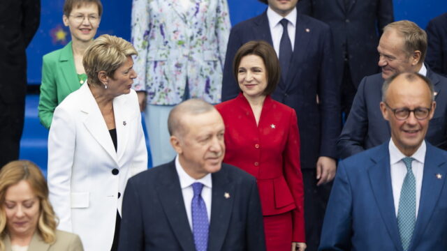 Η Ελλάδα χωρίς "ιμάντες ασφαλείας", Γιώργος Παπασίμος